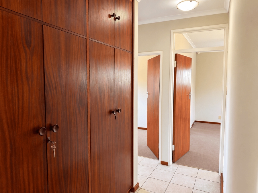 4 Bedroom Property for Sale in Protea Heights Western Cape